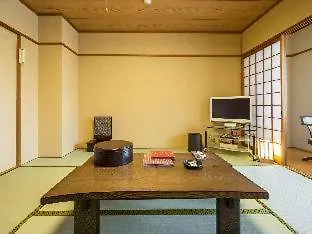 Kyoto Higashiyamaso Hotel 3*,